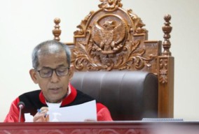 VIDEO: Risma-Gus Hans Minta MK Diskualifikasi Khofifah-Emil, Apa sih Dosanya?