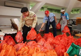 Ipuk-Mujiono Dilantik Prabowo, Pendopo Banyuwangi 'Banjir' Paket Sembako!