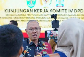 IHSG Rontok! Senator Nawardi: Melemah Sementara, Ekonomi Indonesia Tetap Kuat