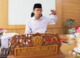 Dicopot dari Ketua PDIP Surabaya, Ini Nasib Adi Sutarwijono sebagai Ketua DPRD!
