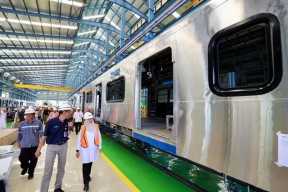 Target Produksi 250 Gerbong per Tahun, INKA Banyuwangi Serap Banyak Tenaga Kerja Lokal!