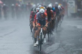 Etape 3 Tour de Banyuwangi Ijen Diguyur Hujan Deras, Pembalap Australia Tercepat!