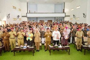 Ratusan Guru dari Berbagai Daerah di Indonesia Kumpul di Banyuwangi, Bahas Apa?