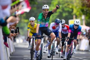 Rebut 2 Gelar di Etape Pertama TdBI, Pembalap Belanda Terpikat Atmosfer Banyuwangi!