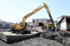 Tahap Kedua Pembongkaran Bangli Kalianak Surabaya, 160 KK Bakal Terdampak!