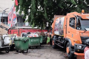 Lihat Pembuang Sampah Sembarangan di Surabaya? Laporkan, Ada Bonus Rp 200 Ribu!