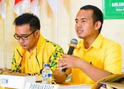 Golkar Jatim Reaksi Demo 3 September: Tak Ada Ruang untuk Gulingkan Khofifah!