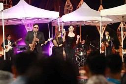 Terasa Mewah! Lagu-lagu Daerah Disulap Berkelas Dunia di Jazz Gunung Ijen