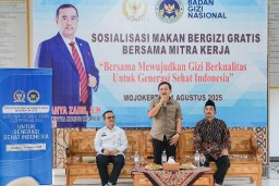 DPR RI-BGN Turun ke Mojokerto Sosialisasi MBG, Warga Sambut Antusias!