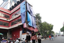 Pembongkaran JPO Siola Surabaya Jadi Sorotan, Eri Cahyadi Angkat Bicara!
