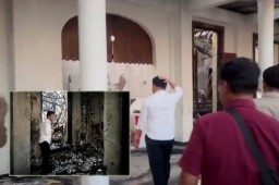 Khofifah Bantah Kantor Emil Dardak Dibakar Massa: Itu Ruang Terima Tamu!