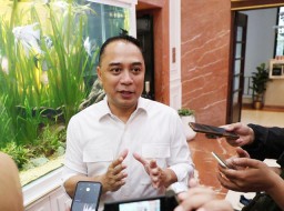 Mendagri Larang Flexing, Eri Cahyadi: Pejabat Surabaya Terbiasa Hidup Sederhana!