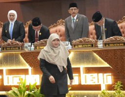 Lulusan SMK-SMA Terbanyak Nganggur di Jatim, PKS Soroti MJC hingga Iklim Investasi!