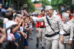 Parade Surabaya Juang Meriah, Istri Eri Cahyadi Perankan Pimpinan Laskar Putri!