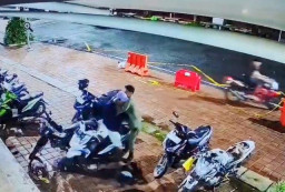 Sigap! Satpol PP Surabaya Gagalkan Curanmor di Kawasan Kota Lama