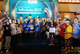 Borong 30 Penghargaan Adiwiyata 2025, Surabaya Ukir Rekor Nasional!