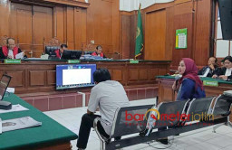 Sidang Korupsi Hibah Jatim, Terungkap Kusnadi Belikan Istri Siri Rumah Rp 10,9 M!
