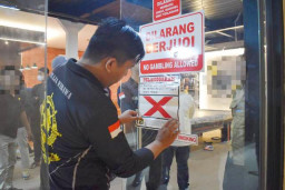 Nekat Buka saat Ramadan, Pemkot Surabaya Segel Tempat Biliar dan Panti Pijat!