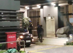 Cari Bukti Dugaan Pungli Perizinan, 7 Jam Kejati Geledah Kantor Dinas ESDM Jatim!