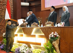 PKB Beri Waktu Khofifah 12 Bulan Benahi BUMD, Ancam Gunakan Hak Interpelasi!