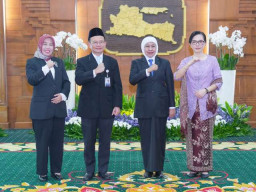 Hasoloan Manalu Nakhoda Baru BPKP Jatim, Khofifah Ajak Saling Nyekrup!