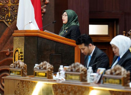 Khofifah Ajukan Suntikan Modal Jamkrida Rp 300 M, Komisi C DPRD Jatim Hanya Setujui Rp 100 M!