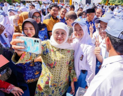 Revitalisasi 15 Ruang Kelas SMAN 2 Surabaya, Khofifah Gelontorkan Rp 1,5 M!
