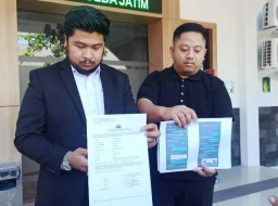 Artis Vicky Prasetyo Dilaporkan ke Polda Jatim, Dugaan Penipuan Rp 213 Juta!