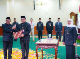 Harta 6 Pejabat yang Dirotasi Khofifah, Arif Endro Paling Tajir Kantongi Rp 9,3 M!
