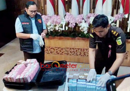 Kejati Sita Logam Mulia Antam dari NK Hasil Pungli ESDM Jatim, Siapa NK?