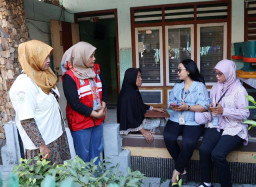 Sukses Tekan Bansos Salah Sasaran, Uji Coba Perlinsos Digital di Surabaya Hampir 100%