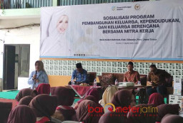 Arzeti Bilbina Ingatkan Pelajar Perempuan Sidoarjo: Bangun Pergaulan yang Sehat!