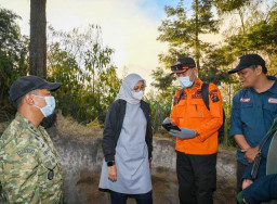 Karhutla Kawah Ijen Meluas, Bupati Ipuk Tetapkan Tanggap Darurat Bencana!