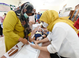 Berkat Bunda Jelita, Orang Tua di Surabaya Kian Mudah Urus Dokumen Bayi!