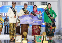 Sisihkan 14 Finalis, Aldo dan Rara Terpilih Jadi Cak dan Ning Surabaya 2026!
