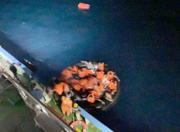 Kapal MV Khatulistiwa 8 Tabrak Tongkang di Perairan Tuban, 1 ABK Hilang!