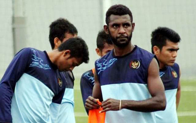 Tinggalkan Persib, Yanto Basna Berlabuh di Arema