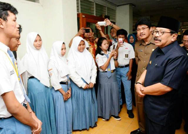 Pakde Karwo: UNBK Beri Dua Manfaat untuk Siswa, Apa Saja