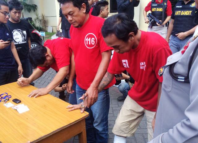 Tujuh Tahanan Kabur, Kapolsek Tambaksari Dicopot