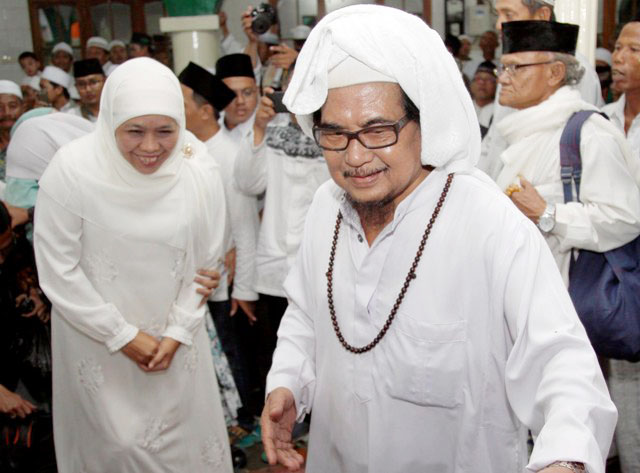 Ratusan Ribu Jamaah Manaqib Doakan Khofifah Gubernur