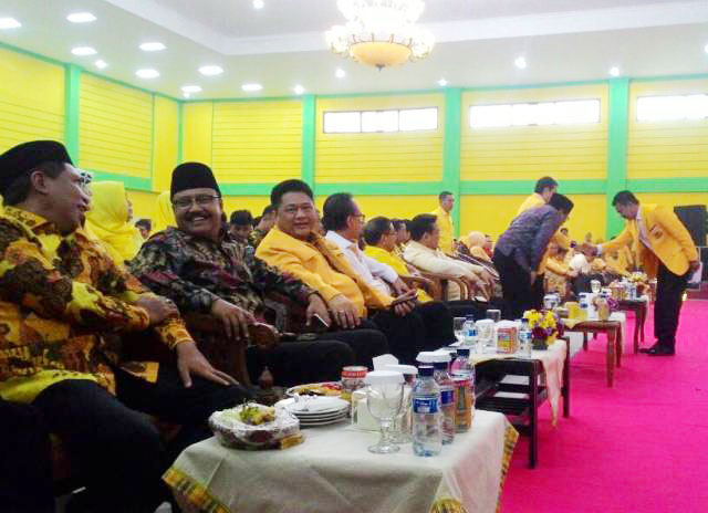Berburu Tiket Cagub, Gus Ipul Gerilya di Acara Golkar