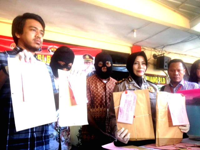 Diduga Korupsi Dana Prona, Lurah Kedinding Ditangkap