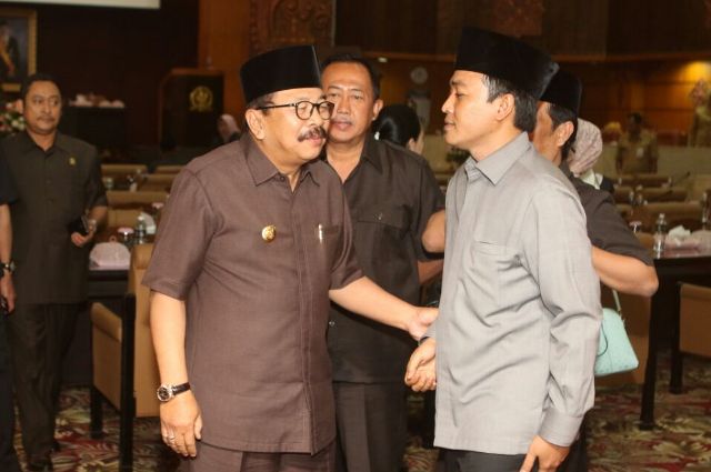 Penarikan Mobdin Anggota DPRD Jatim Tersendat