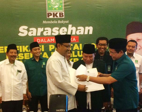 Gus Ipul Kantongi Rekom PKB, Risma Temui Pakde Karwo