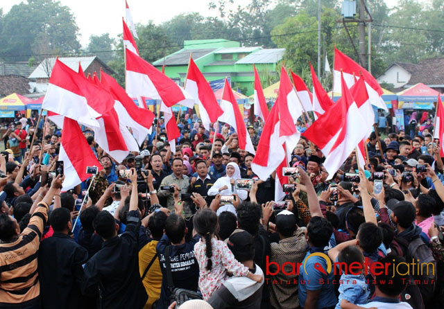 Ribuan Anggota Karang Taruna Sambut Hangat Khofifah