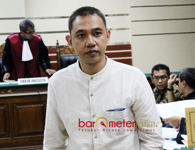 Kabil Berbelit-belit, Hakim: Saudara Itu Guru Ngaji, S2 Lagi