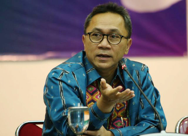 Zulkifli: Tak Ada Aturan Khofifah Mundur, Terserah Presiden