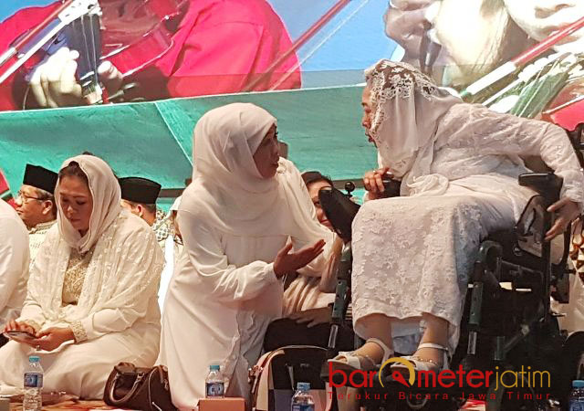 Jalan Kaki 1 Km, Khofifah Hadiri Sewindu Haul Gus Dur