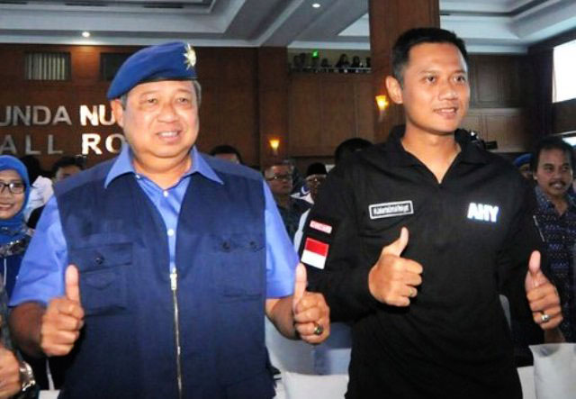 SBY-AHY ke Jatim, Elektabilitas Khofifah-Emil Naik 7 Persen