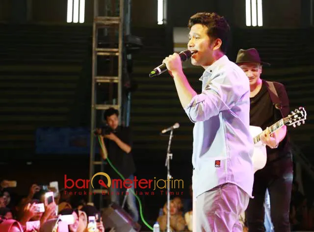 Keren Duet Emil-Anji Bangkitkan Energi Milenial Kediri